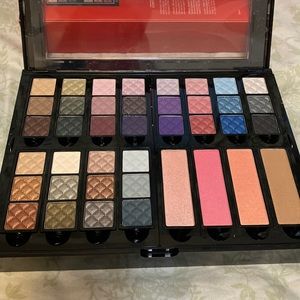 New Lord & Taylor make up palette